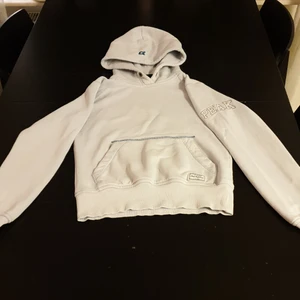 Hoodie - Använt skick men hel