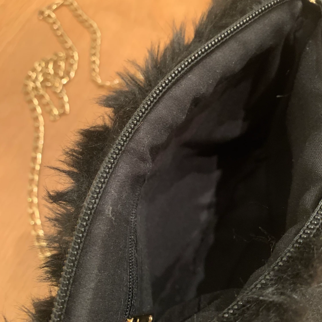 Väska (helt ny) - 90