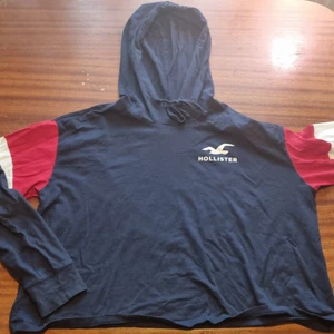 Hollister boyfriend tee - Jättefin tunn storlek xs. Kort modell. 49 kr först till kvarn ❣Samfraktar vid köp av flera varor för 66 kr ❣📦