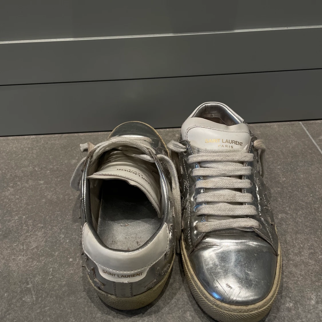 Saint laurent court classic