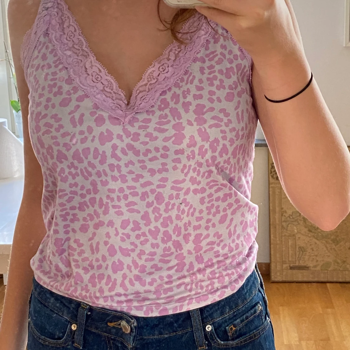 Rosa leopard linna - 90