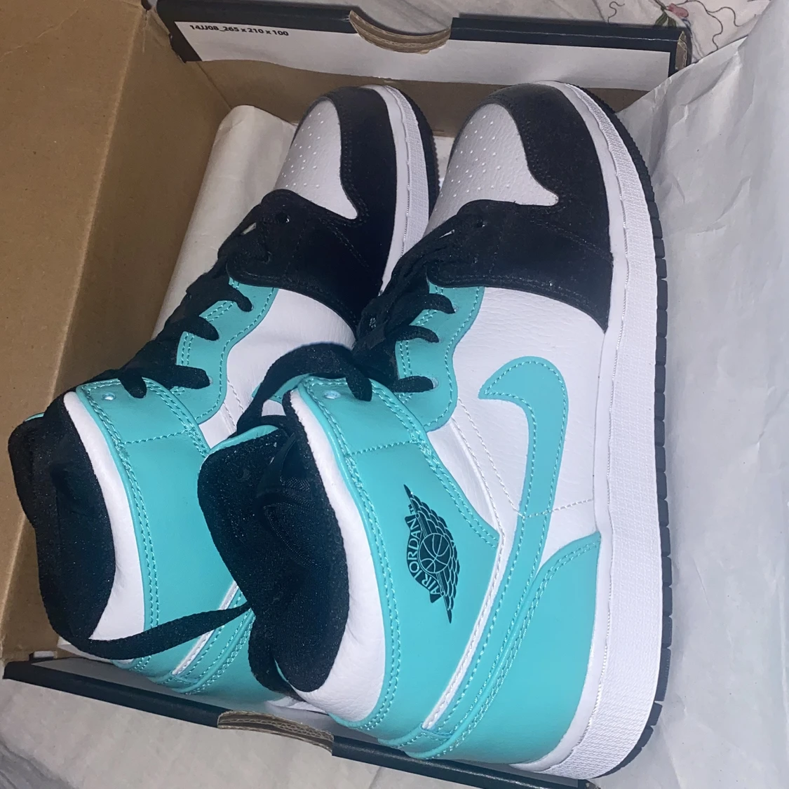 Jordans mid, storlek 38.