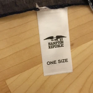 Halssduk usa - Den är aldrig använd. Inte min stil.