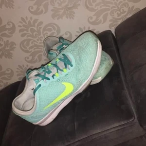 Nike skor - Använd någon gång 