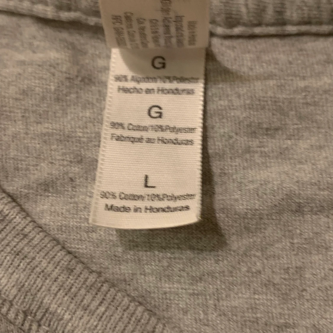 Grå t shirt med tryck - 91