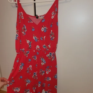 Byxdress - Knappt använd