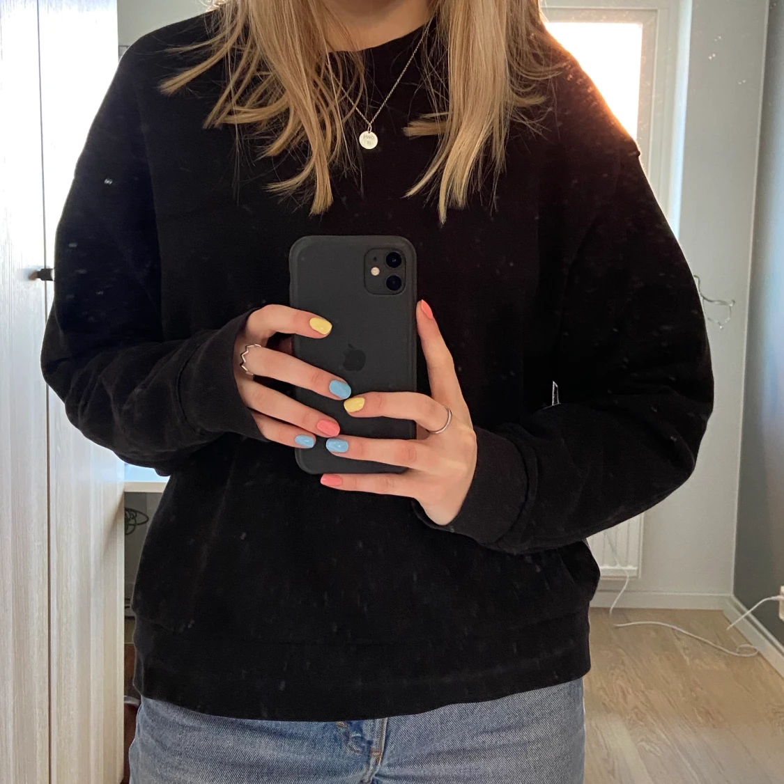 Svart weekday sweatshirt  - 90