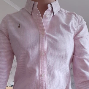 Ralph Lauren skjorta strl 14 /xs - Använd 1 gång , original pris 1299. 