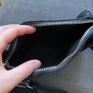 Multi bag ASOS  - Multi bag från ASOS. Får plats med det mesta och sjukt fin att ha till vardags liksom fest. 