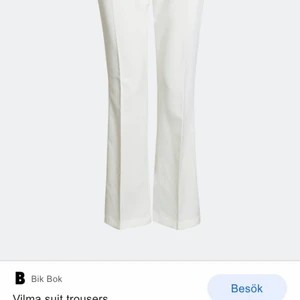 Kostymbyxor Vilma Bikbok - Helt nya kostymbyxor från Bik Bok som är för små och därför aldrig andvänd. Nypris: 399kr