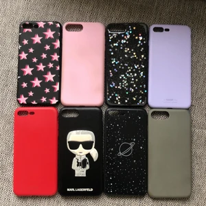 Skal iPhone 8 plus - Säljer dessa skal för iPhone 8/7 plus!! Den med stjärnor är köpt och det röda! Karl lagerfeldt -sålt