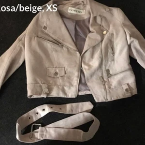 Vårjacka - Nypris 650kr, säljer för 250kr