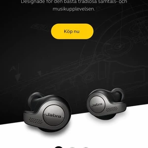 Jabra hörlurar  - Som ny.  Endast 1 par gummi till dom finns som redan sitter på.  Standard storlek. Skickas endast i laddnings etui +laddning kabel  