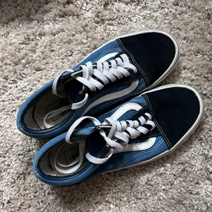 Vans  - Säljer pga det var för stor 