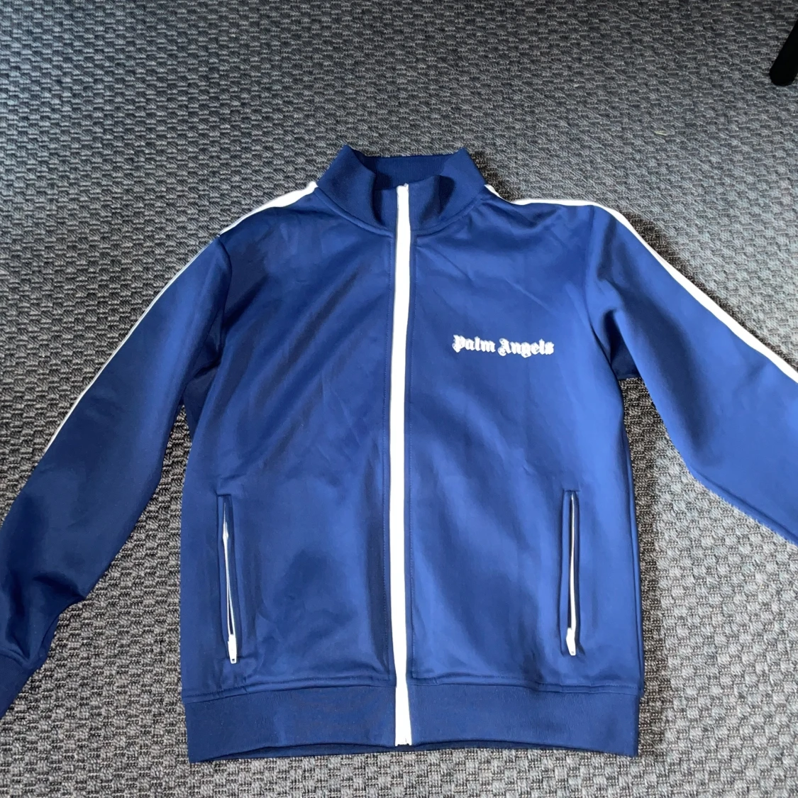 Palma angels tröja S passa både s och m  - 90
