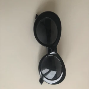 Solbrillor  - Solbrillor 