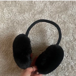 Öronmuffar - Ett par öronmuffar som tyvärr inte kommer till användning använda fåtal gånger som nya