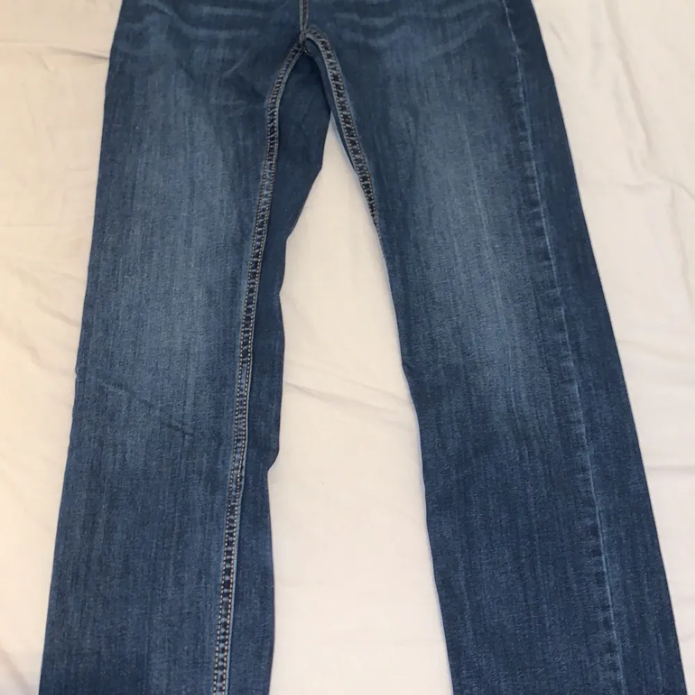 Levis jeans modell 511. Storlek 14År. Bjuder på frakt!. Jeans & Byxor.