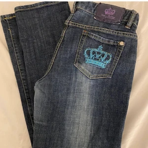 Lågmidjade jeans  - Jättefina lågmidjade jeans som tyvärr inte kommit till användning från Viktoria beckham 