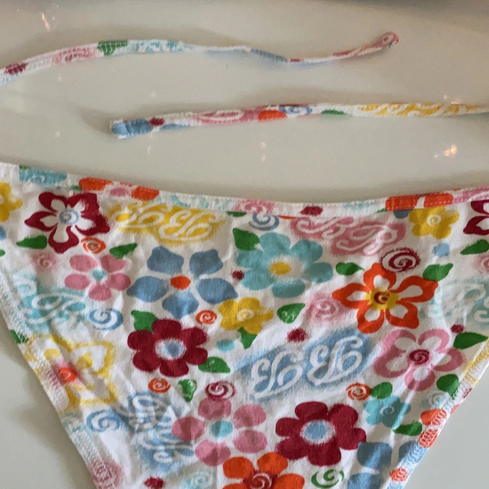 Skit snygg att ha i håret eller på vilket annat vis du kommer på att styla det! Köparen står för frakt! ❤️🥰. Accessoarer.