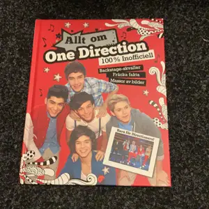 säljer min älskade One Direction bok då jag numera kan den utan och innan 🥰 syns knappt att den är använd överhuvudtaget!!