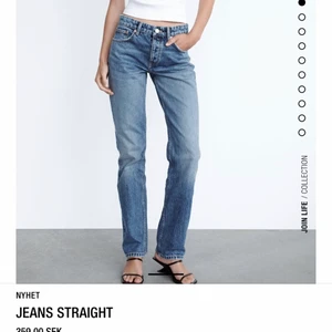 zara midrise jeans - jeans från zara med lägre midja!! slutsålda i denhär storleken, helt nya!!! endast testade och frakt tillkommer. Säljer direkt vid bra bud 💜