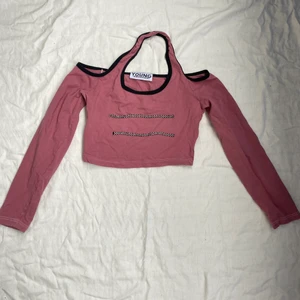 Halterneck crop topp - Halterneck crop topp med fina stenar 