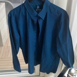 Skjorta  - Som ny, köpte från New Yorker slim fit
