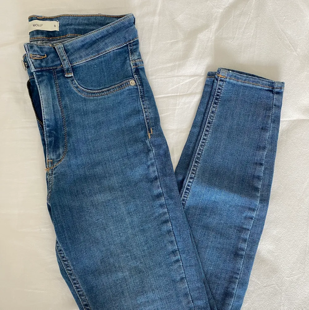 Oanvädna molly jeans petit. Jeans & Byxor.