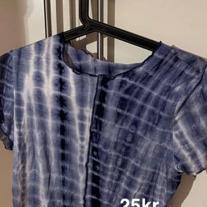 Superfin topp - En jättefin topp som är skön och i skönt material! Använd 1 gång, passar till allt!