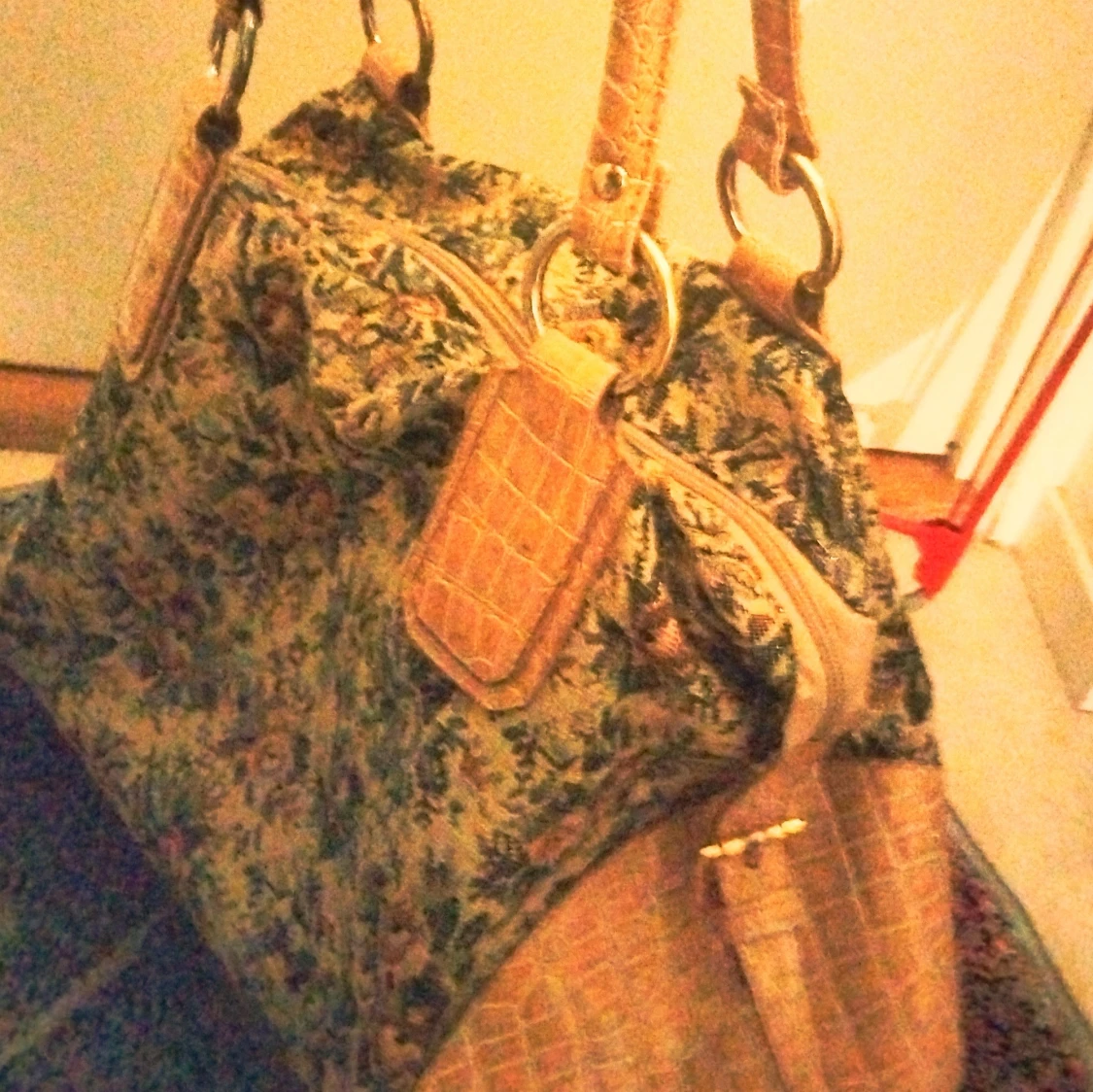 Rymlig handväska - 90