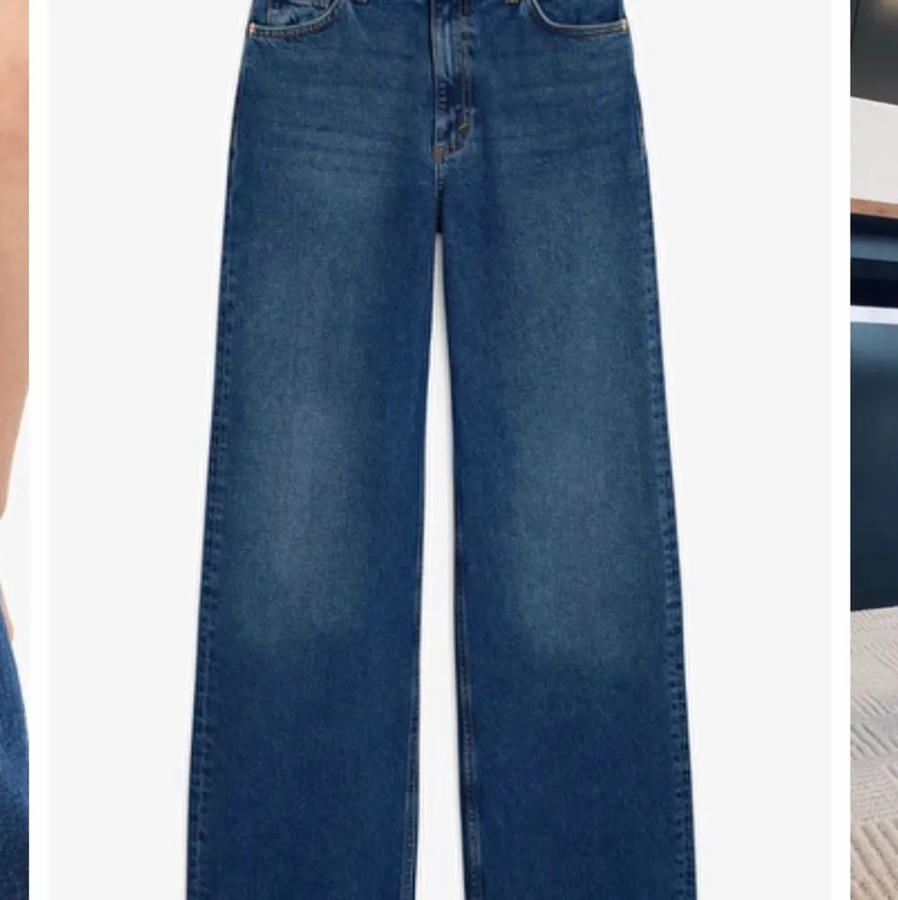 Jättefina monki jeans i modellen Yoko! Använda typ 2 gånger och i toppskick, nypris 400, startbud 250, köp direkt för 350 kr.Buda i kommentarerna 🙌🏼🙌🏼💗😍. Jeans & Byxor.