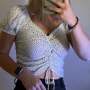 Topp hm - Topp från H&M. Aldrig använd🥰