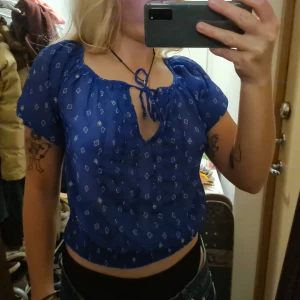 Blå Hollister topp - Storlek S