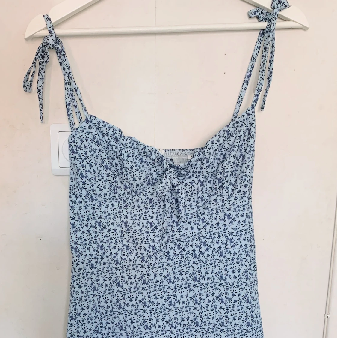 Blommig klänning från Shein - 90