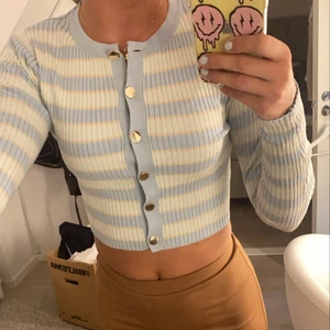 tröja  - säljer denna fina tröjan då den inte kommer till användning så mycket! 💗💗💗