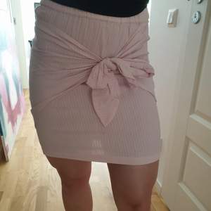 Rosa söt kjol från NAKD - oanvänd!🌸