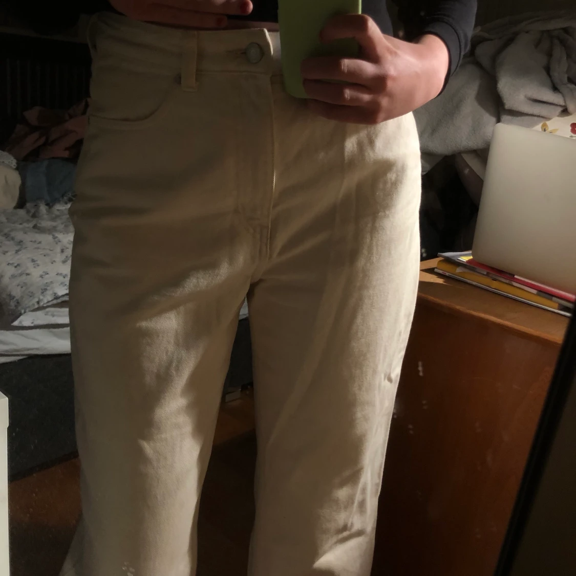 Snygga krämvita jeans🤍🤍 - 91
