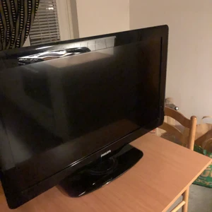 Philips tv - Philips tv i Good kondition funkar perfekt säljer för 200kr utan tv kontroll 