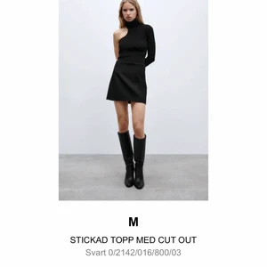 Topp zara - Råkade beställa hem två av denna tröja i en storlek M så om det är någon som vill köpa den för fullpris + frakt så kan jag skicka vidare den, annars skickar jag bara tillbaka den till zara 💖💖