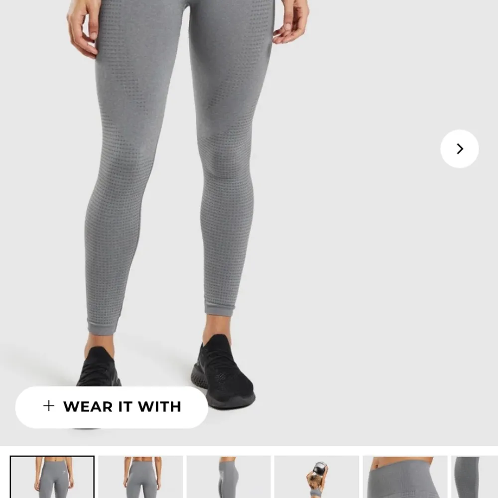 Vital seamless 2.0 leggings. Helt oanvända, fick fel paket vi beställning. Storlek SMALL. Jeans & Byxor.