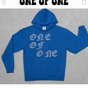 One of one - SÖKER denna one of one hoodie. Storlek spelar ingen roll 😋