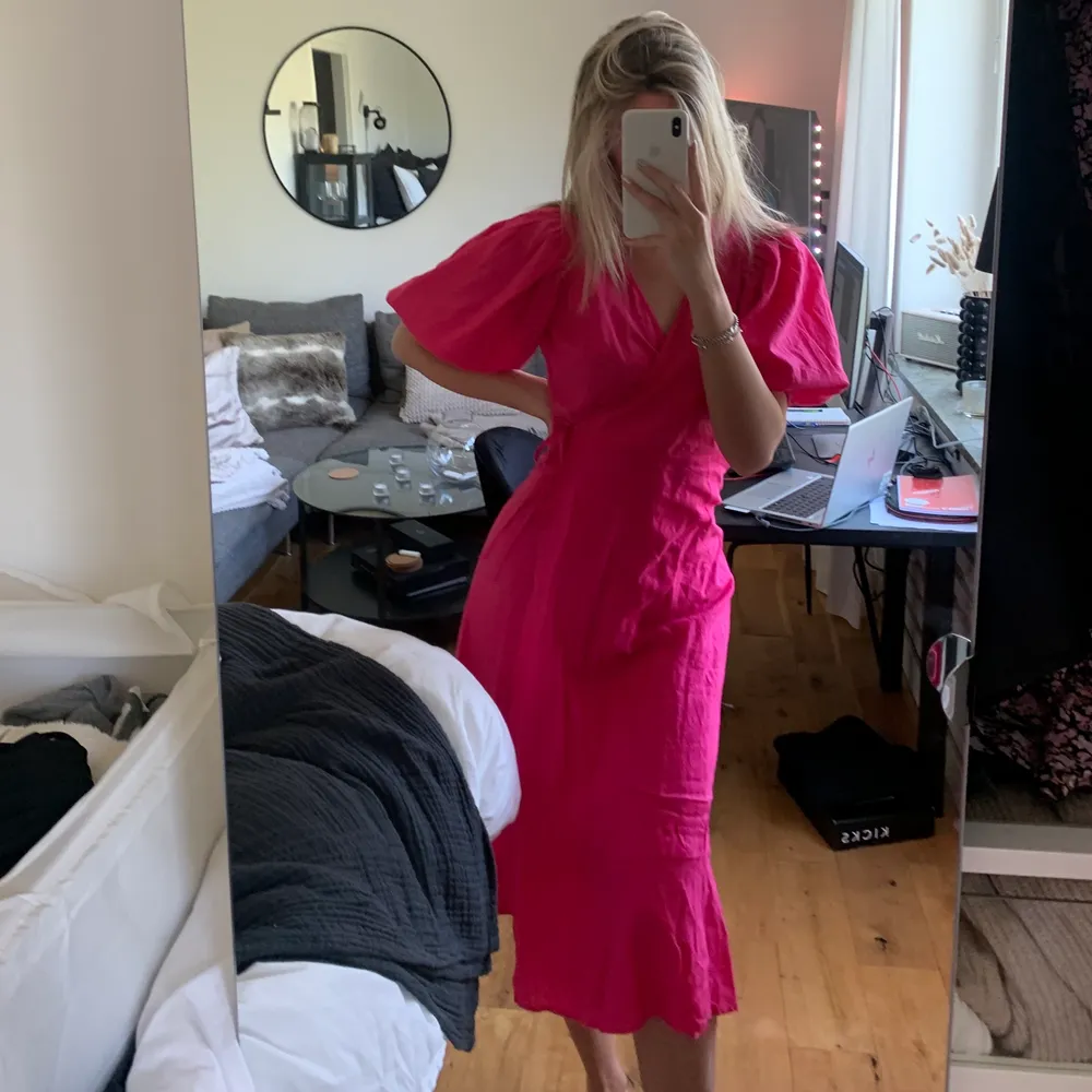 Fin rosa klänning från Gina, använd 1 gång. Klänningar.