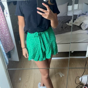 Kjol - Kjol med shorts i från zara