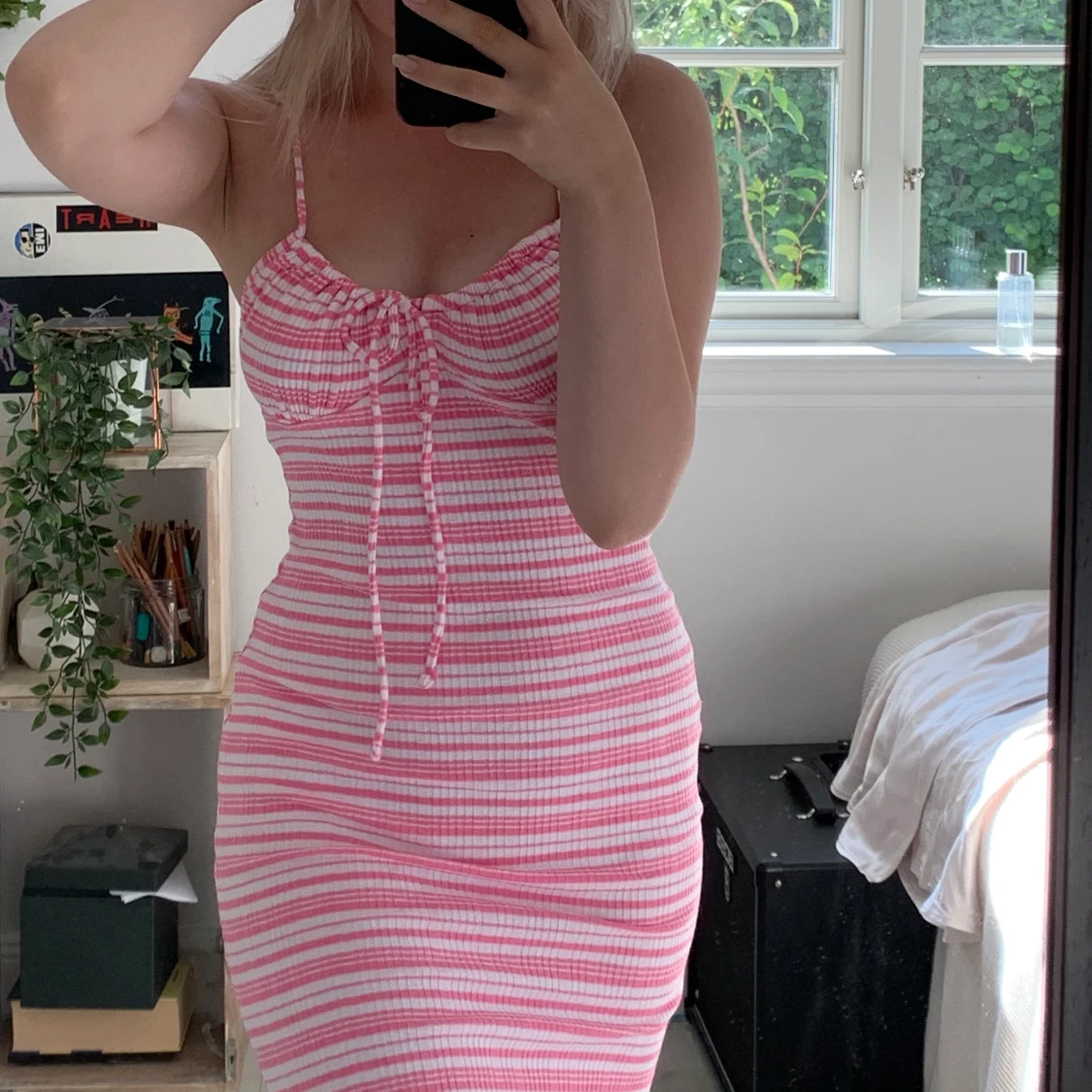 Rosa och vit sommarklänning - 90