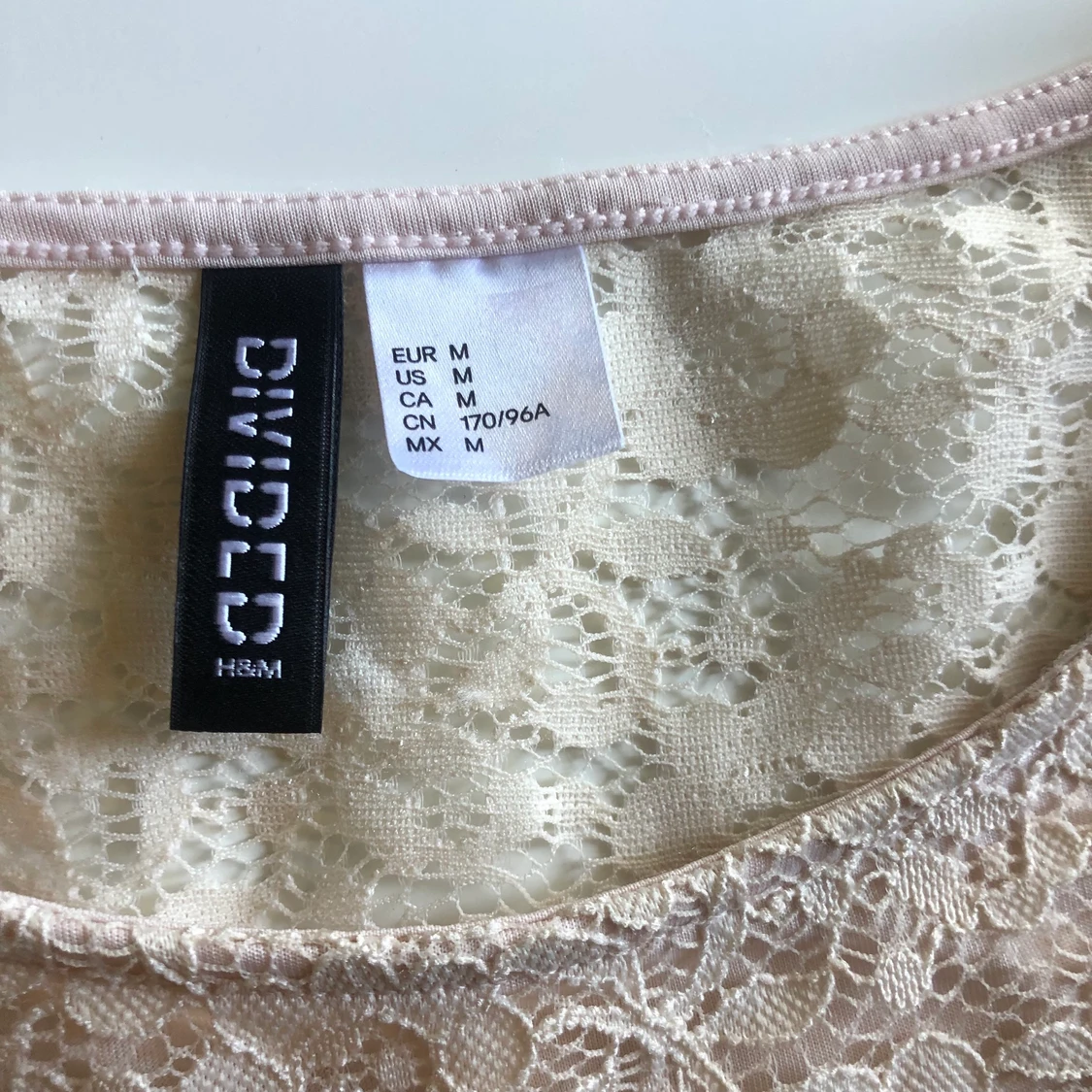 Spett vit tröja  - 90