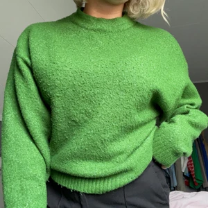 Stickad tröja - Super snygg stickad tröja. Köpt för 450kr storlek Xs men sitter som S