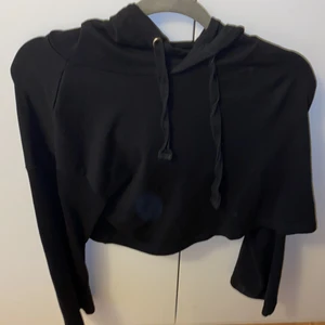 Svart tröja  - Svart tröja i bra skick