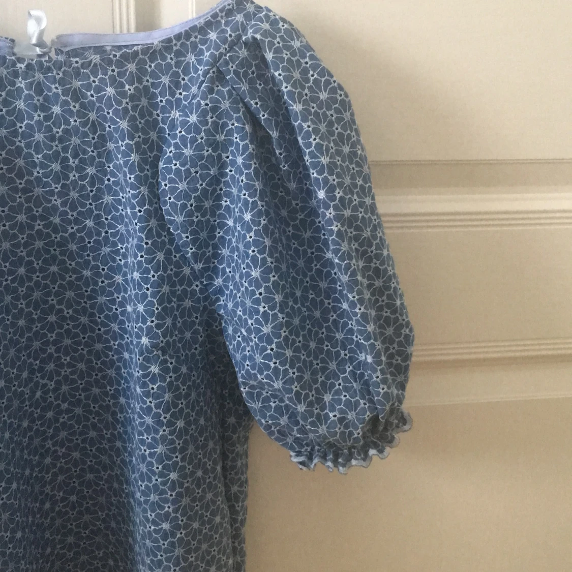 Puff sleeves blouse - 91