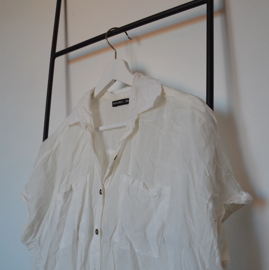 Vit blus - Sally & Circleđ€